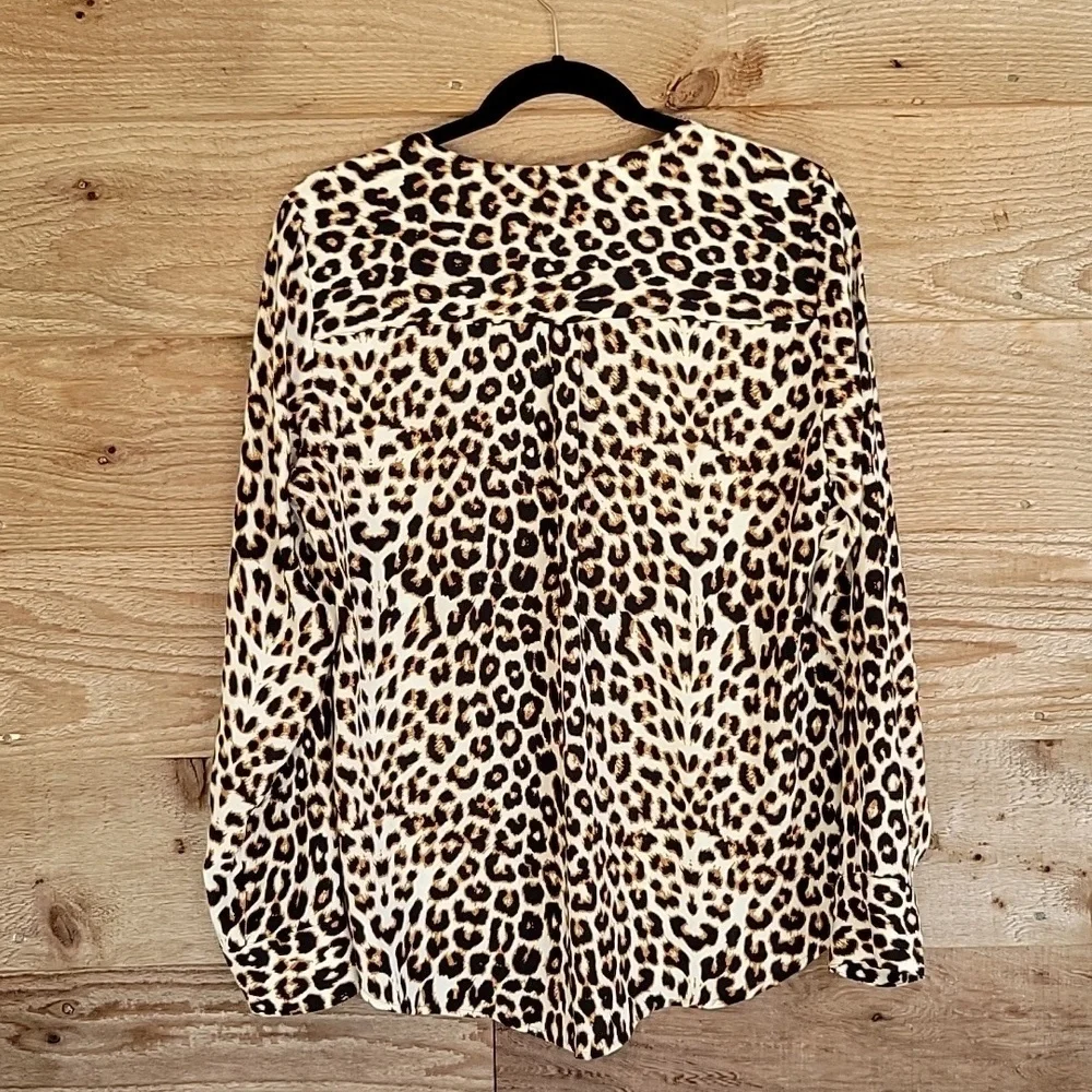 Express Size Medium Leopard Print Collarless Button Down Shirt - Picture 6 of 6